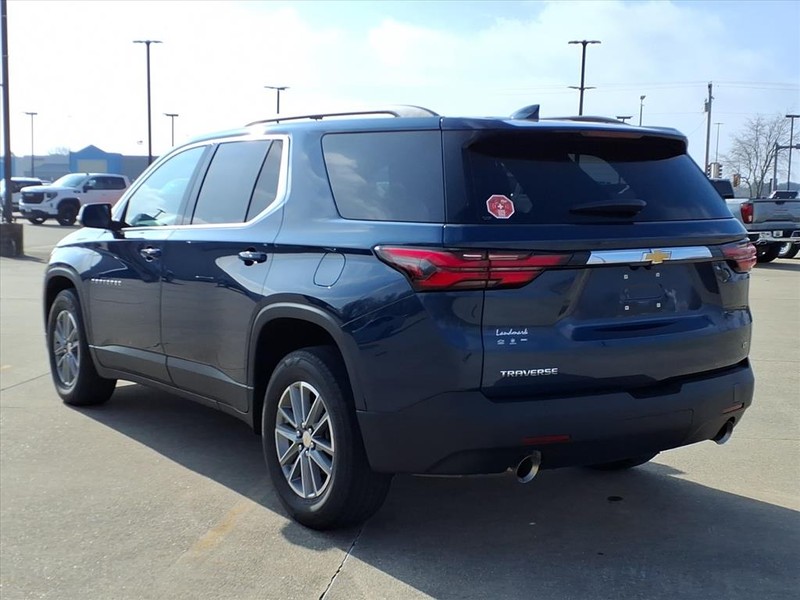 Chevrolet Traverse Vehicle Full-screen Gallery Image 3