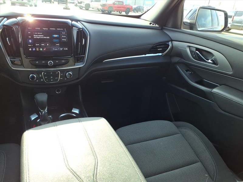 Chevrolet Traverse Vehicle Full-screen Gallery Image 10