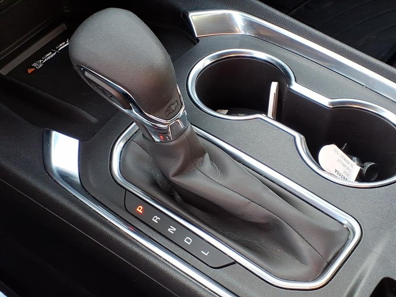 Chevrolet Traverse Vehicle Full-screen Gallery Image 15