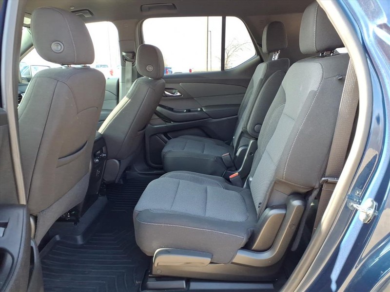 Chevrolet Traverse Vehicle Full-screen Gallery Image 22