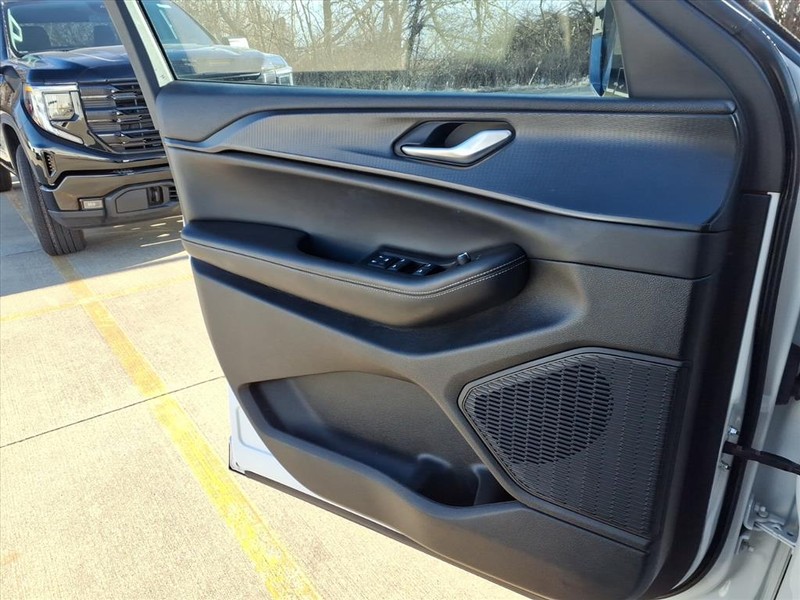 Jeep Grand Cherokee L Vehicle Full-screen Gallery Image 19