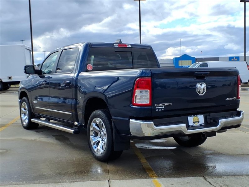 Ram 1500 Vehicle Full-screen Gallery Image 3