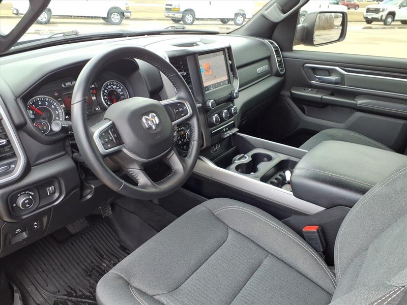 Ram 1500 Vehicle Full-screen Gallery Image 20