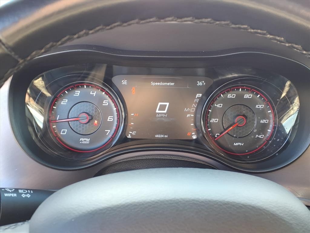 Dodge Charger Vehicle Full-screen Gallery Image 18