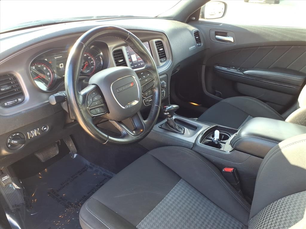 Dodge Charger Vehicle Full-screen Gallery Image 20