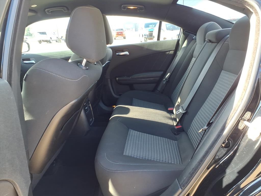 Dodge Charger Vehicle Full-screen Gallery Image 21