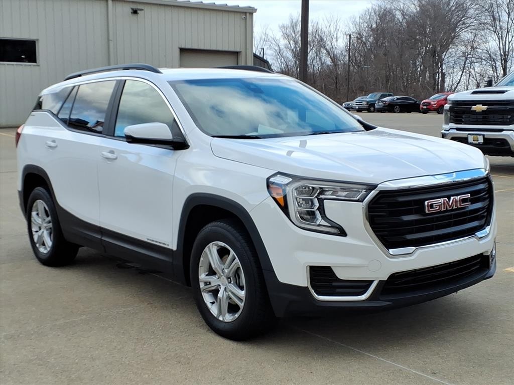 GMC Terrain Vehicle Full-screen Gallery Image 6