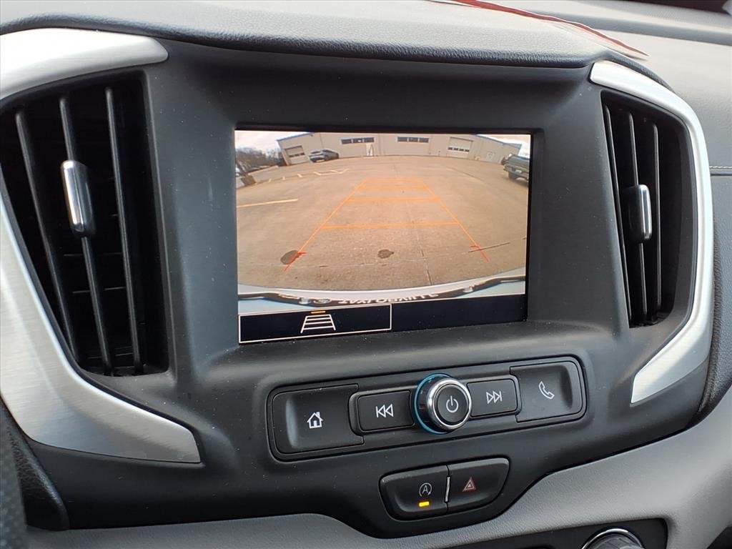 GMC Terrain Vehicle Full-screen Gallery Image 13