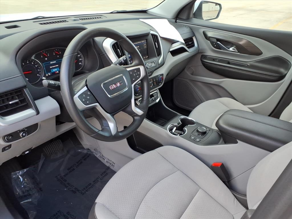 GMC Terrain Vehicle Full-screen Gallery Image 20