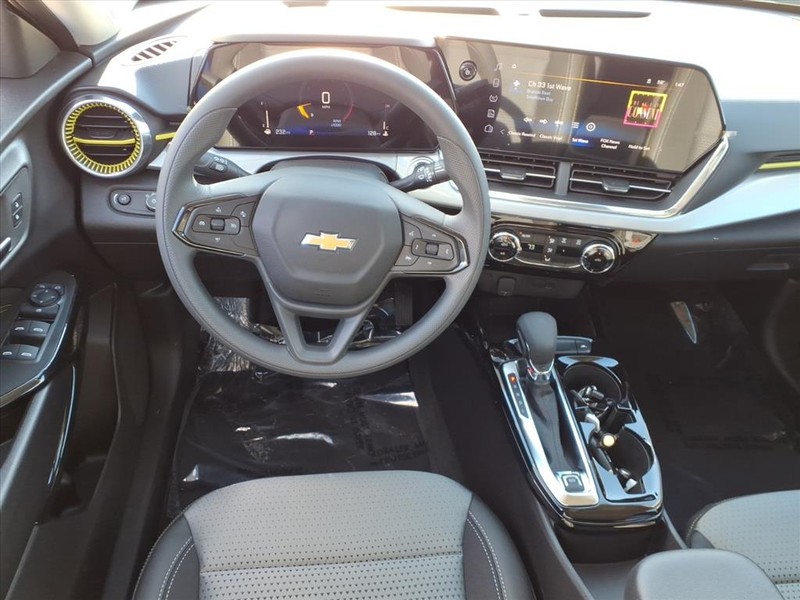 Chevrolet Trax Vehicle Full-screen Gallery Image 9