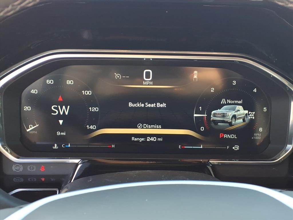 GMC Sierra 1500 Vehicle Full-screen Gallery Image 12