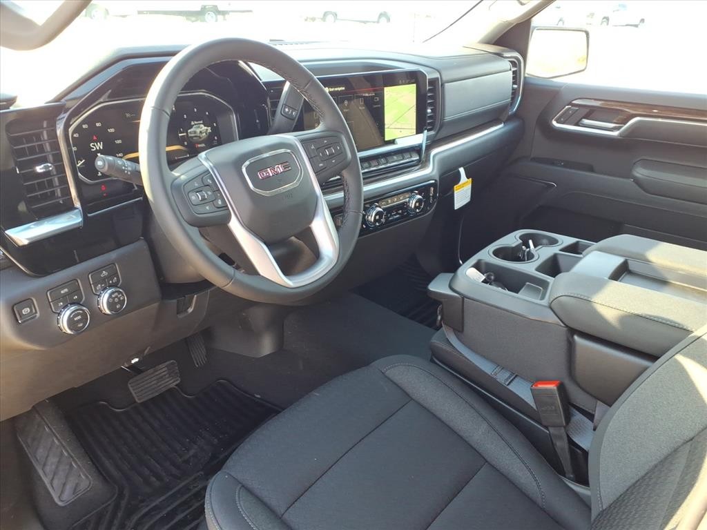 GMC Sierra 1500 Vehicle Full-screen Gallery Image 15