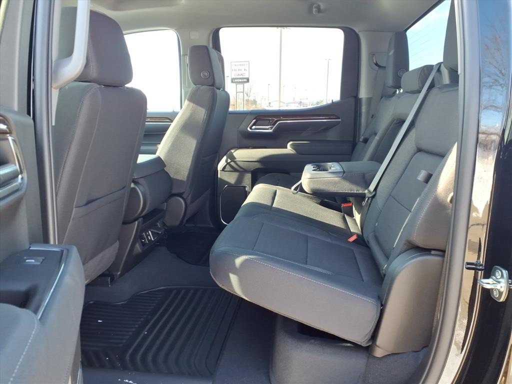 GMC Sierra 1500 Vehicle Full-screen Gallery Image 16