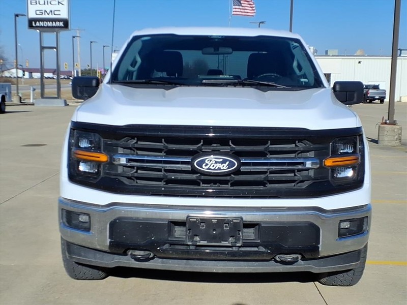 Ford F-150 Vehicle Full-screen Gallery Image 7
