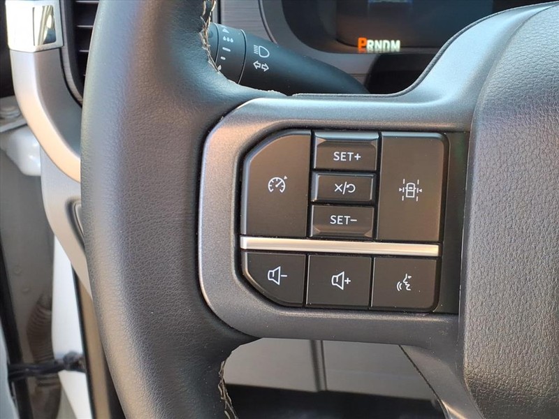 Ford F-150 Vehicle Full-screen Gallery Image 15