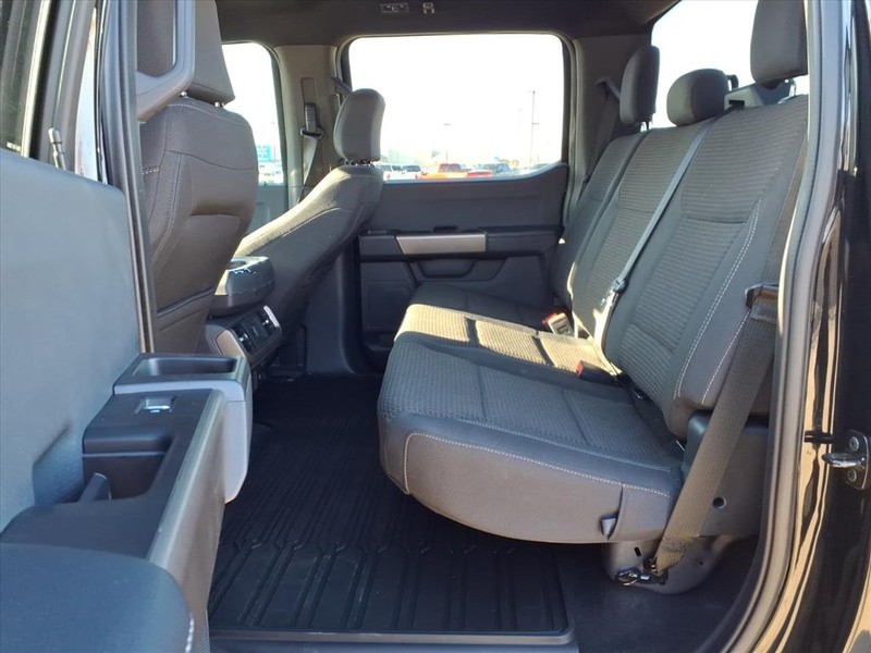 Ford F-150 Vehicle Full-screen Gallery Image 20