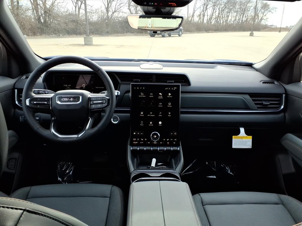 GMC Terrain Vehicle Full-screen Gallery Image 4