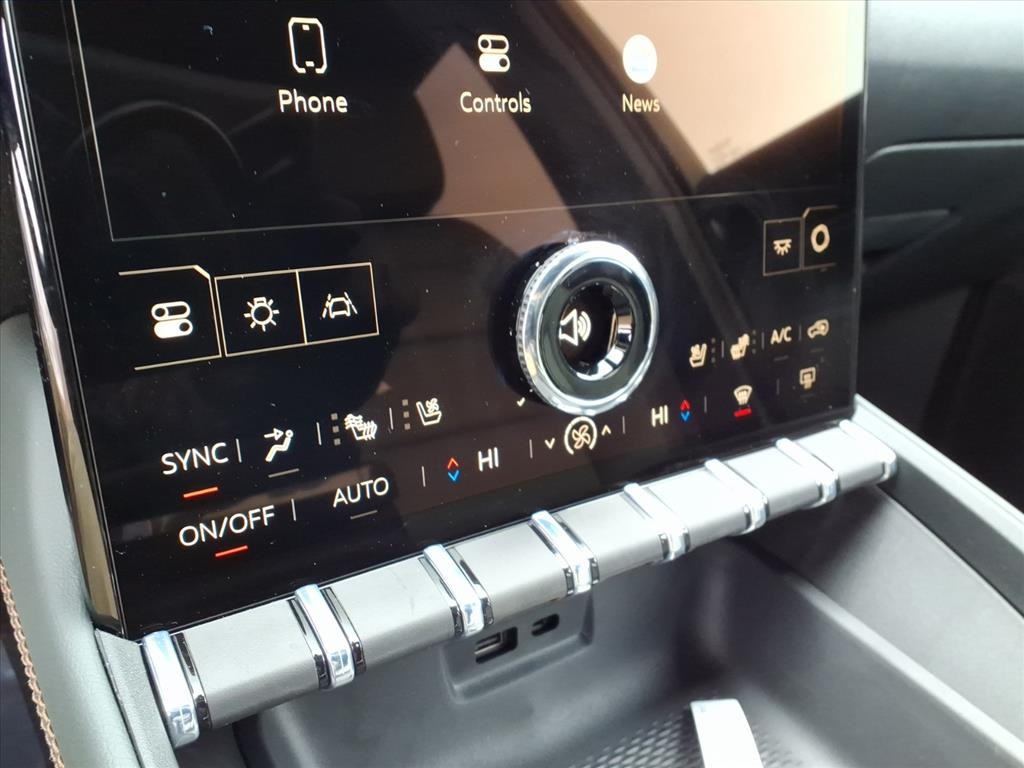 GMC Terrain Vehicle Full-screen Gallery Image 10