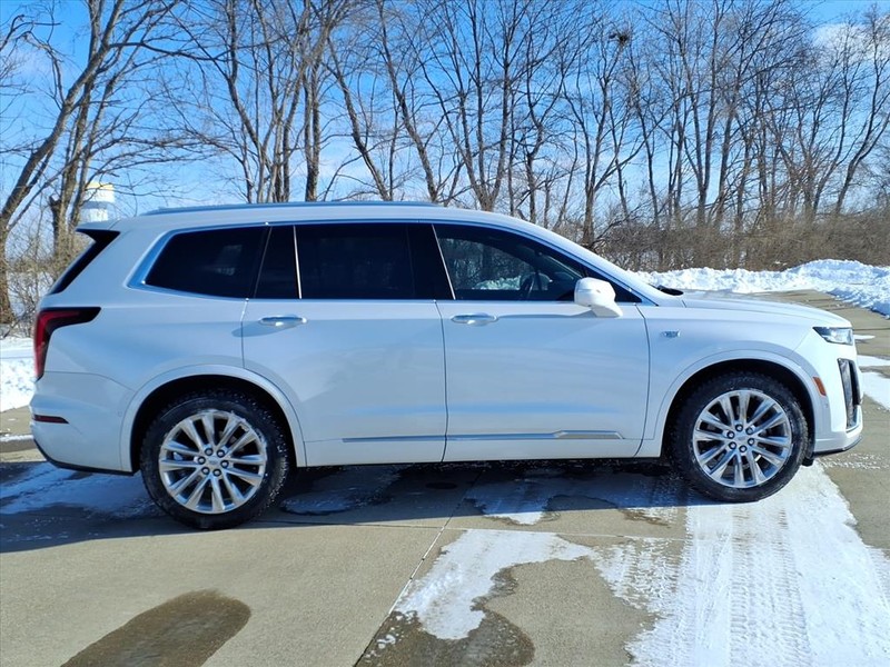 Cadillac XT6 Vehicle Full-screen Gallery Image 5