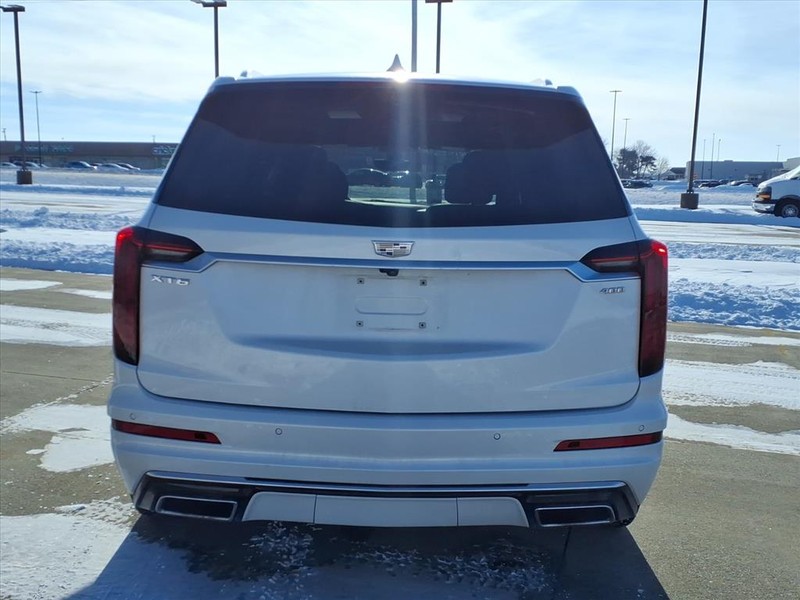 Cadillac XT6 Vehicle Full-screen Gallery Image 26