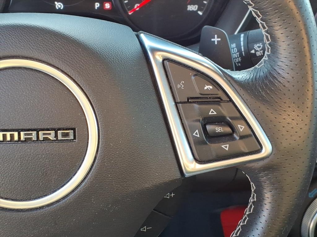 Chevrolet Camaro Vehicle Full-screen Gallery Image 14