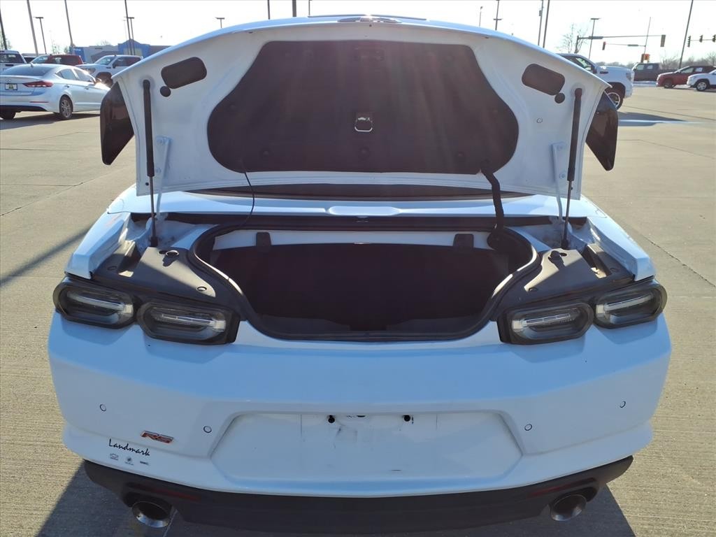 Chevrolet Camaro Vehicle Full-screen Gallery Image 19