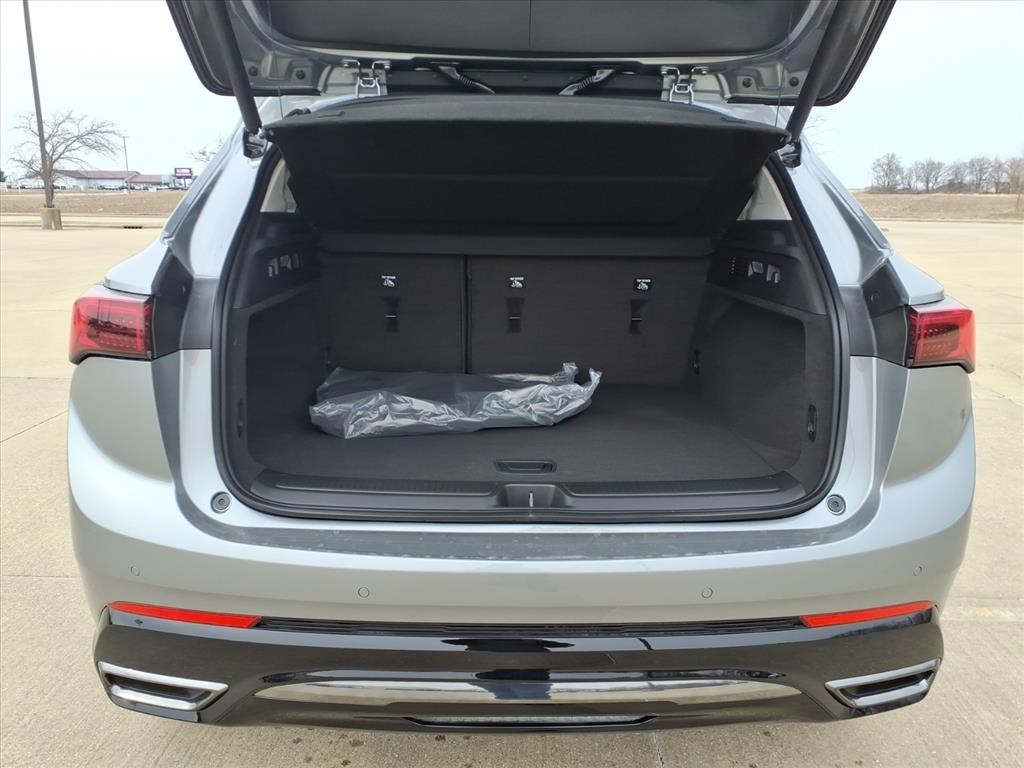 Buick Envision Vehicle Full-screen Gallery Image 18