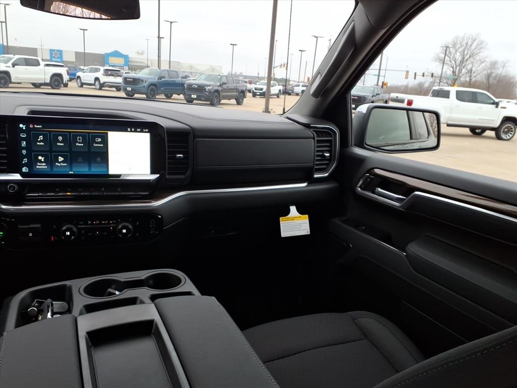 Chevrolet Silverado 1500 Vehicle Full-screen Gallery Image 5