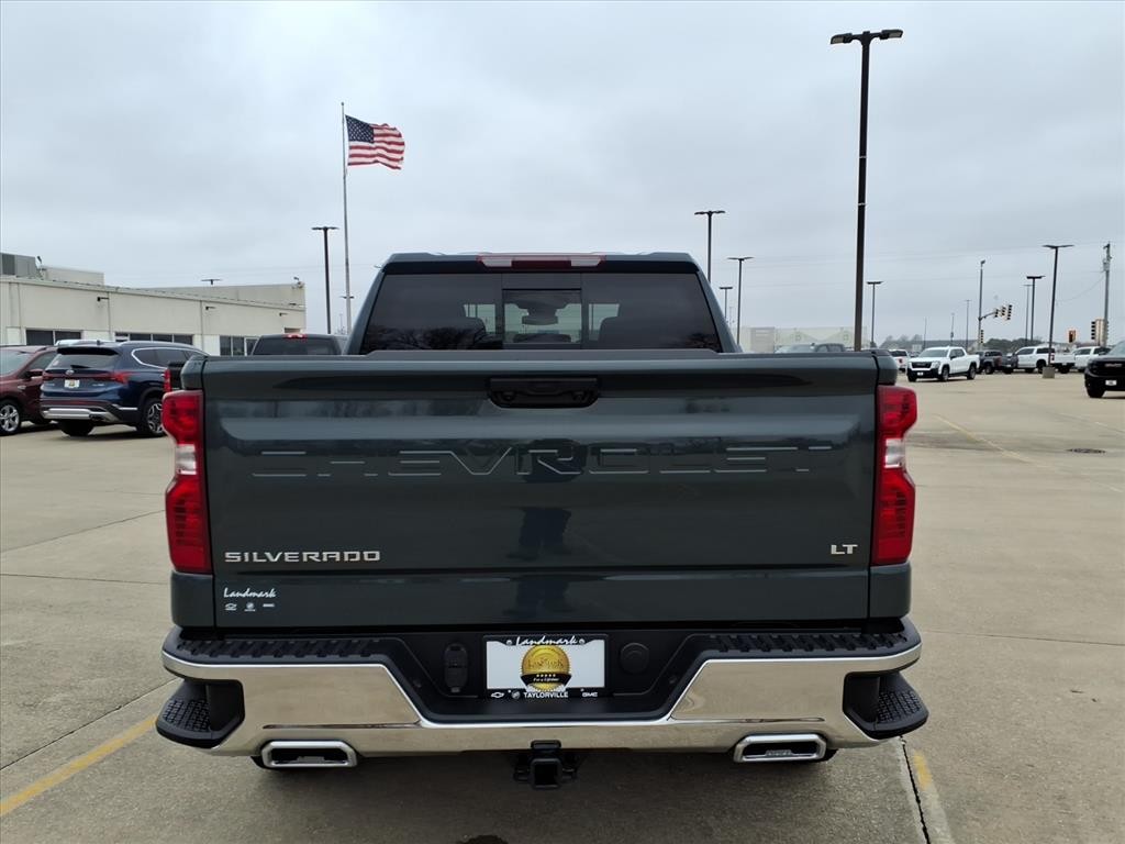 Chevrolet Silverado 1500 Vehicle Full-screen Gallery Image 19