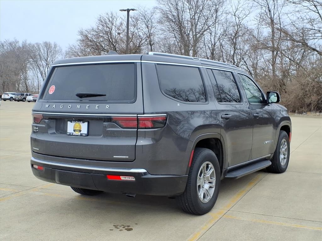 Jeep Wagoneer Vehicle Full-screen Gallery Image 4