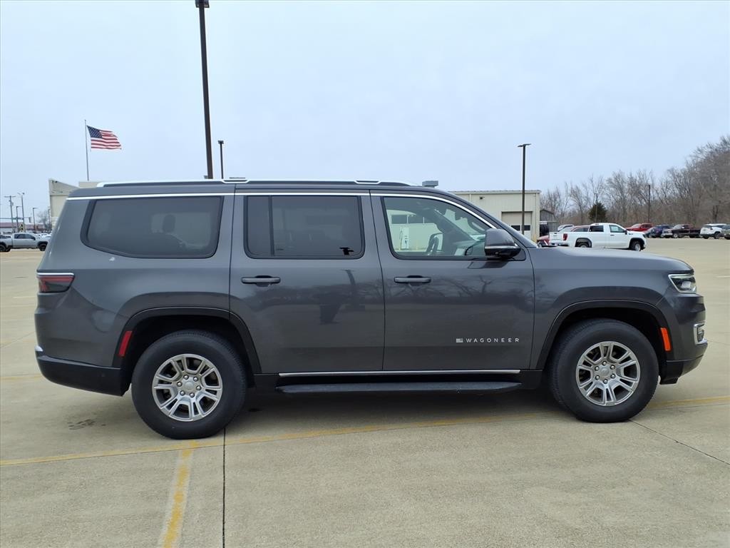 Jeep Wagoneer Vehicle Full-screen Gallery Image 5