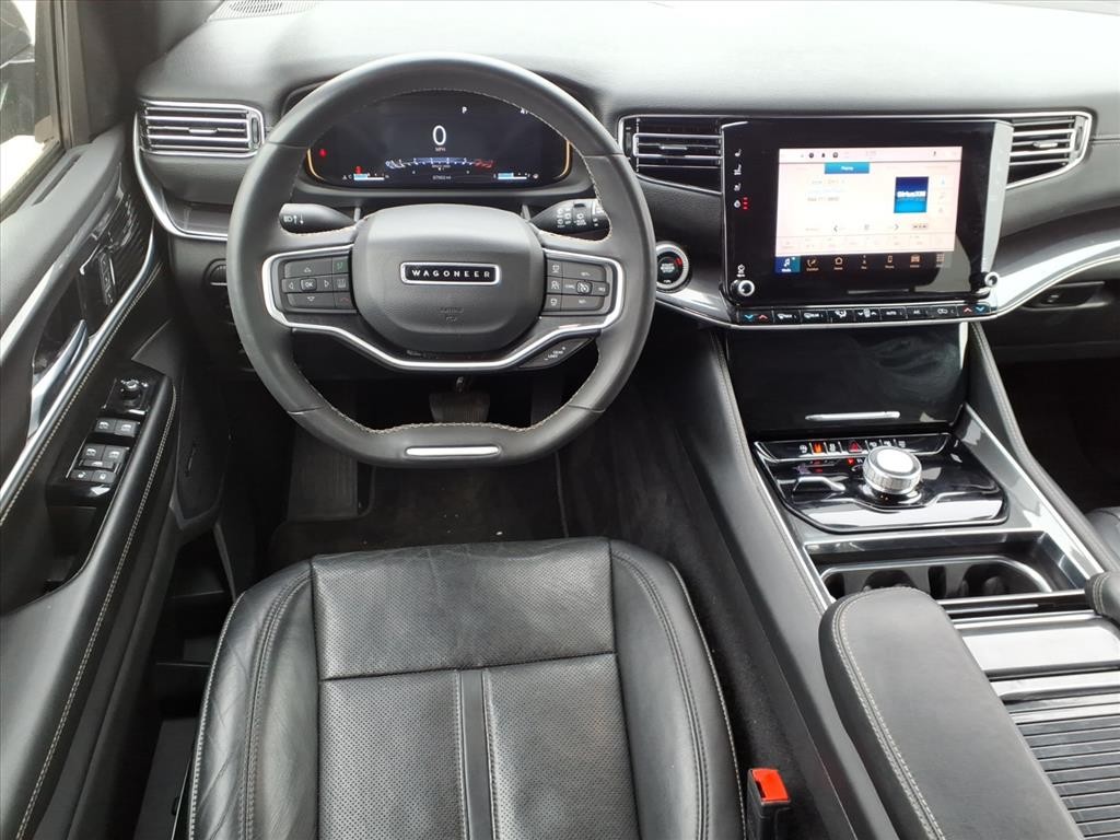 Jeep Wagoneer Vehicle Full-screen Gallery Image 11