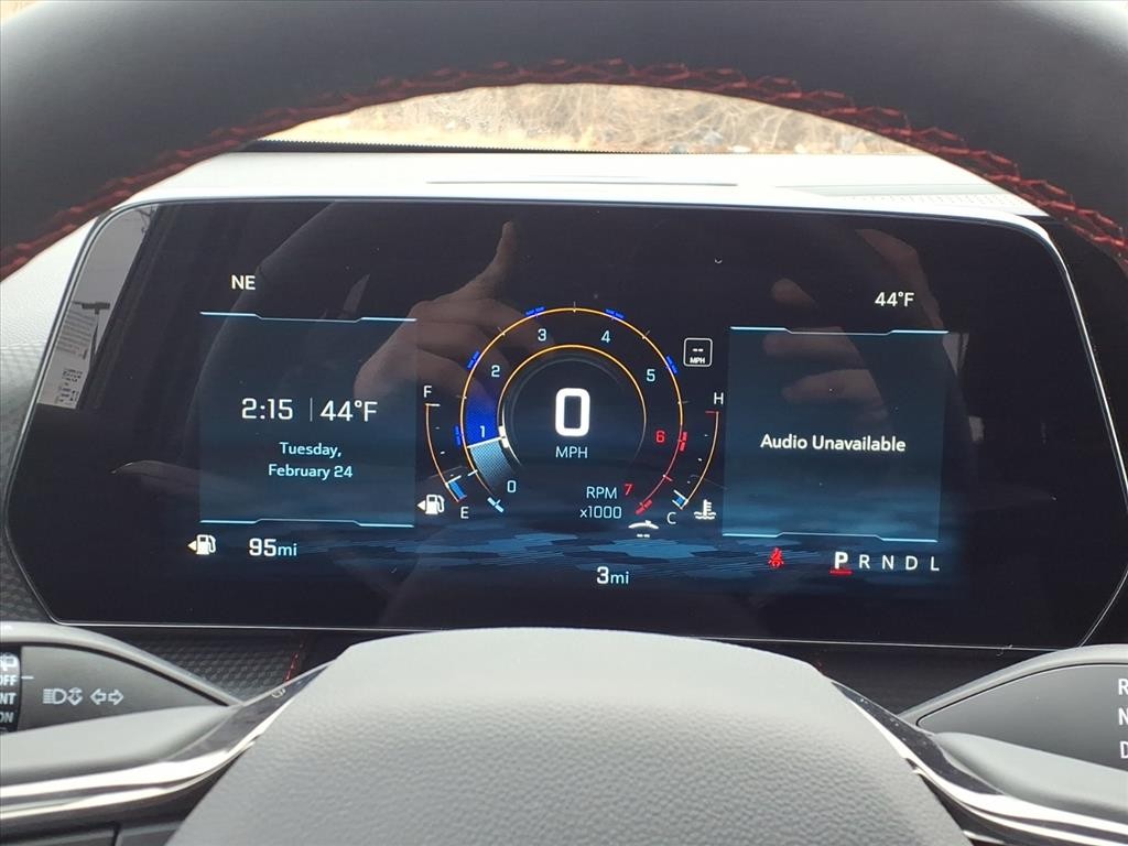 Chevrolet Equinox Vehicle Full-screen Gallery Image 13