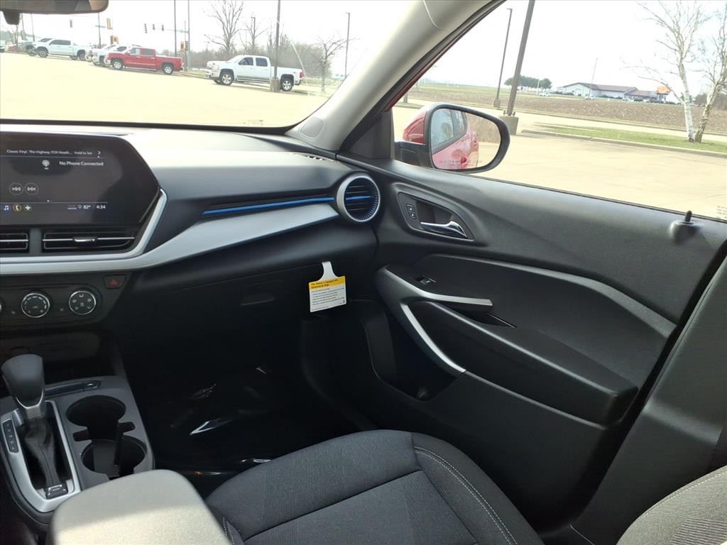 Chevrolet Trax Vehicle Full-screen Gallery Image 5