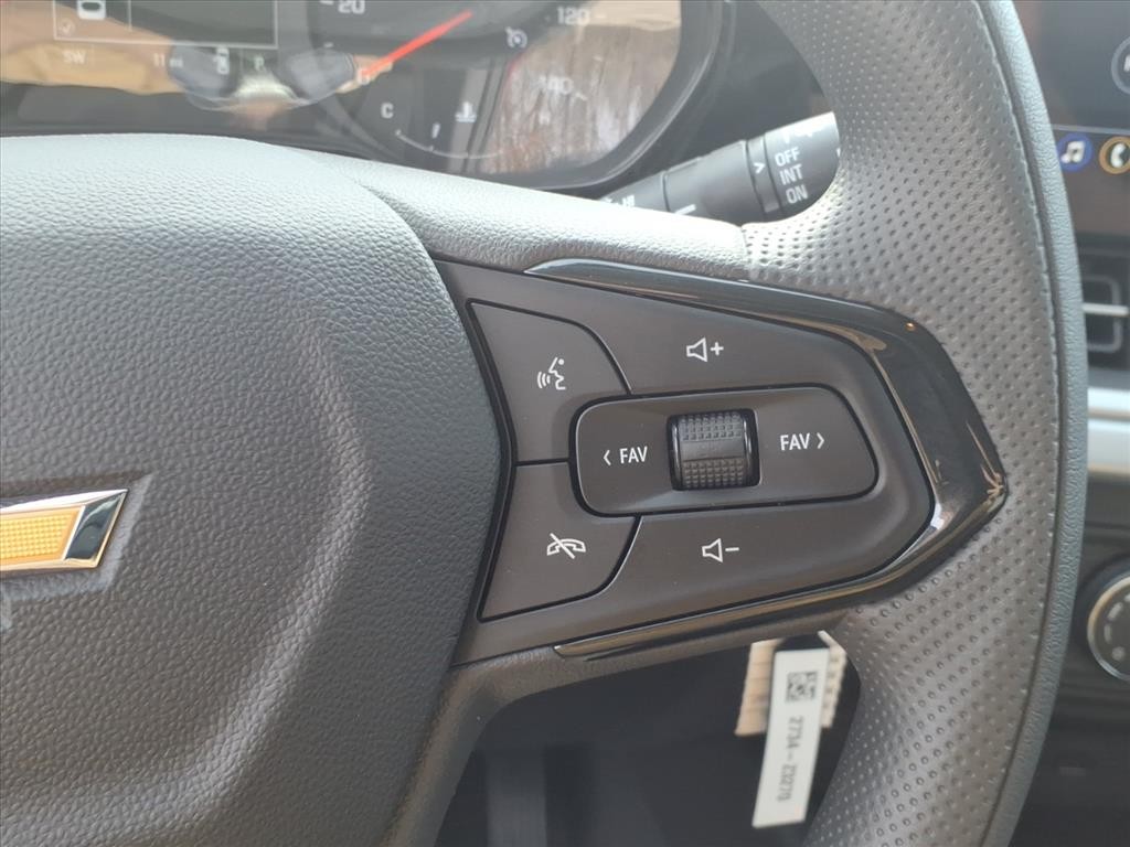 Chevrolet Trax Vehicle Full-screen Gallery Image 13