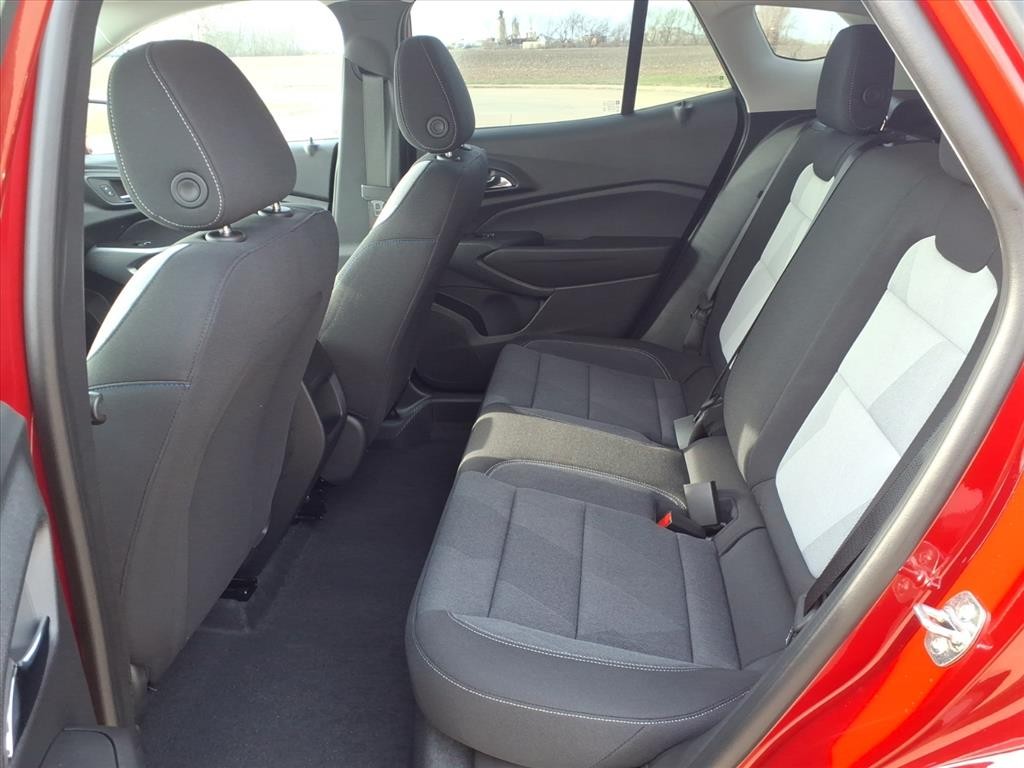 Chevrolet Trax Vehicle Full-screen Gallery Image 17