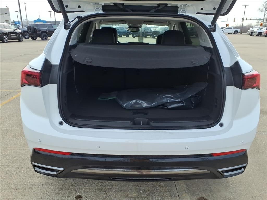 Buick Envision Vehicle Full-screen Gallery Image 17