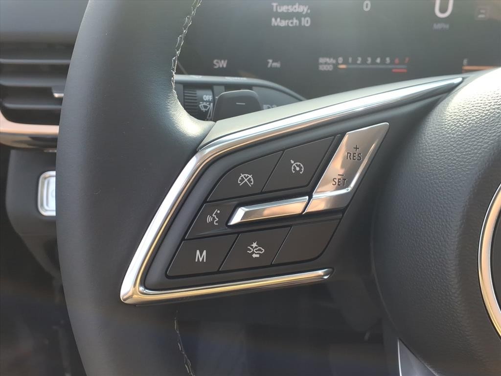 Buick Envision Vehicle Full-screen Gallery Image 11