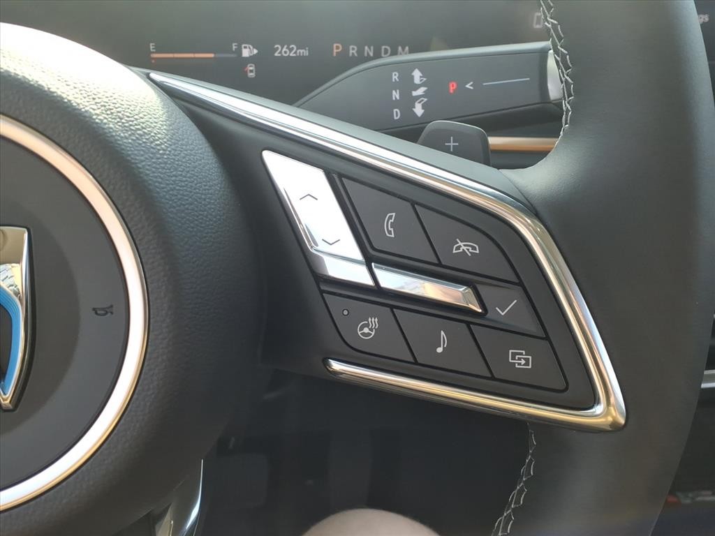 Buick Envision Vehicle Full-screen Gallery Image 12