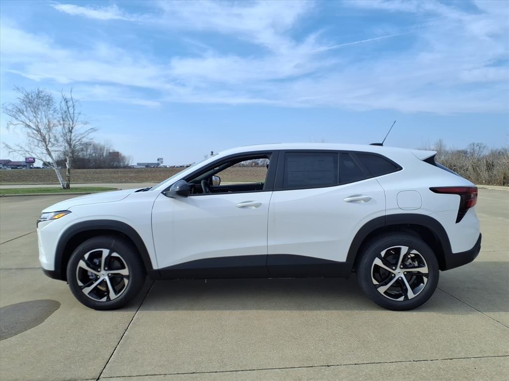 Chevrolet Trax Vehicle Full-screen Gallery Image 2