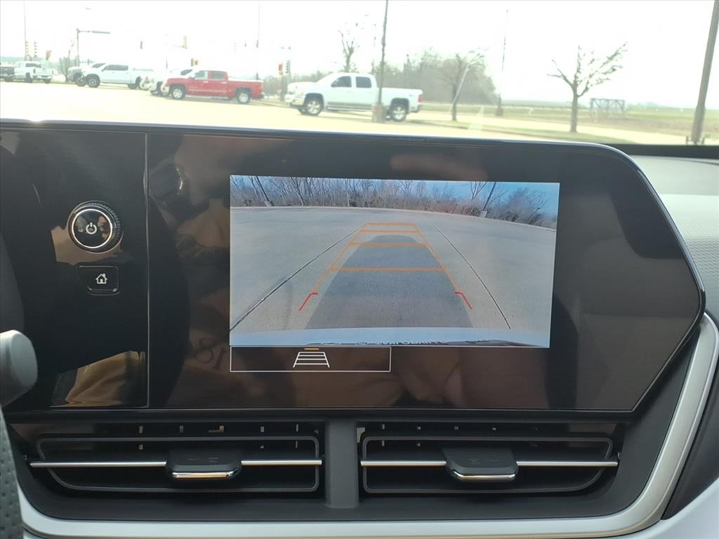 Chevrolet Trax Vehicle Full-screen Gallery Image 9