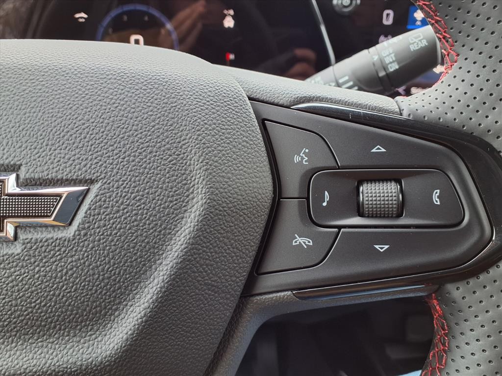 Chevrolet Trax Vehicle Full-screen Gallery Image 12