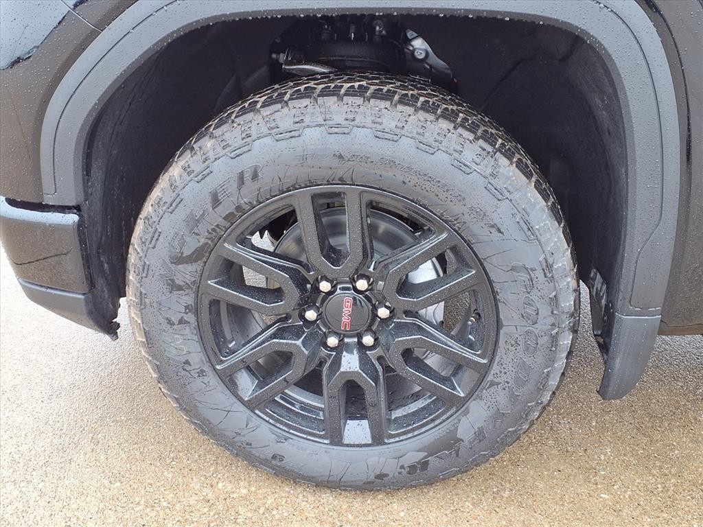 GMC Sierra 1500 Vehicle Full-screen Gallery Image 18