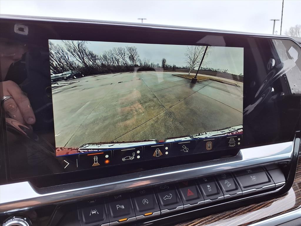 GMC Sierra 1500 Vehicle Full-screen Gallery Image 7