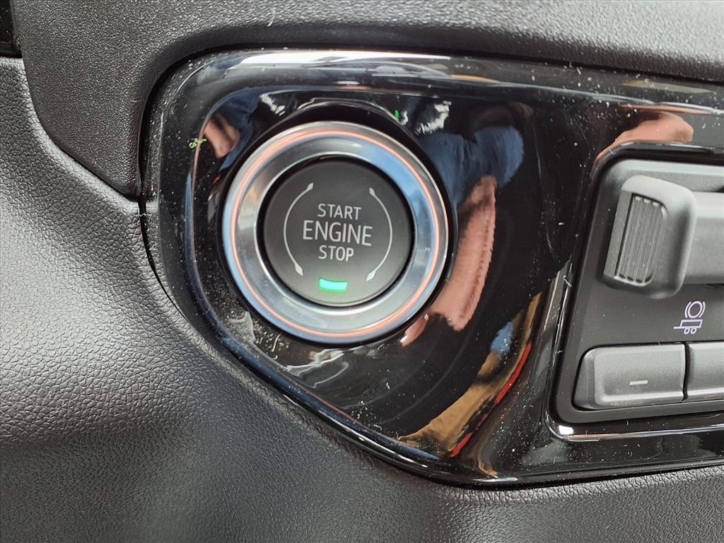 GMC Sierra 1500 Vehicle Full-screen Gallery Image 9