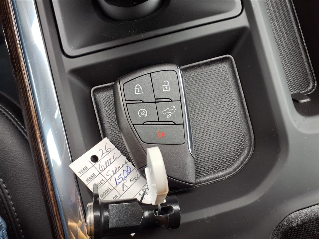 GMC Sierra 1500 Vehicle Full-screen Gallery Image 11