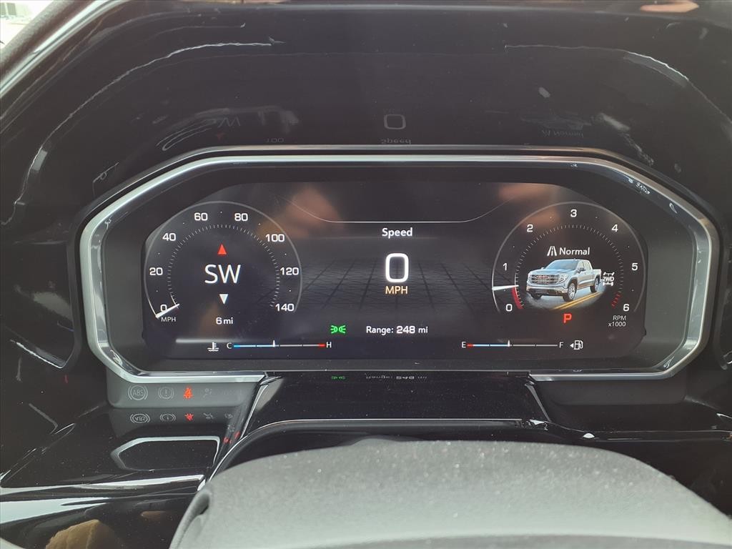 GMC Sierra 1500 Vehicle Full-screen Gallery Image 14