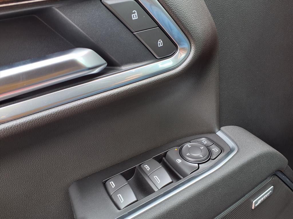 GMC Sierra 1500 Vehicle Full-screen Gallery Image 17