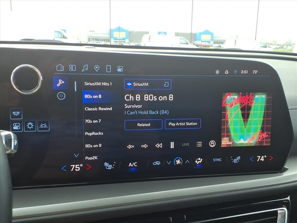 Chevrolet Traverse Vehicle Full-screen Gallery Image 12