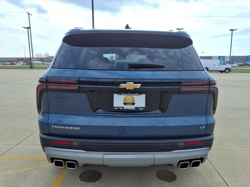 Chevrolet Traverse Vehicle Full-screen Gallery Image 23